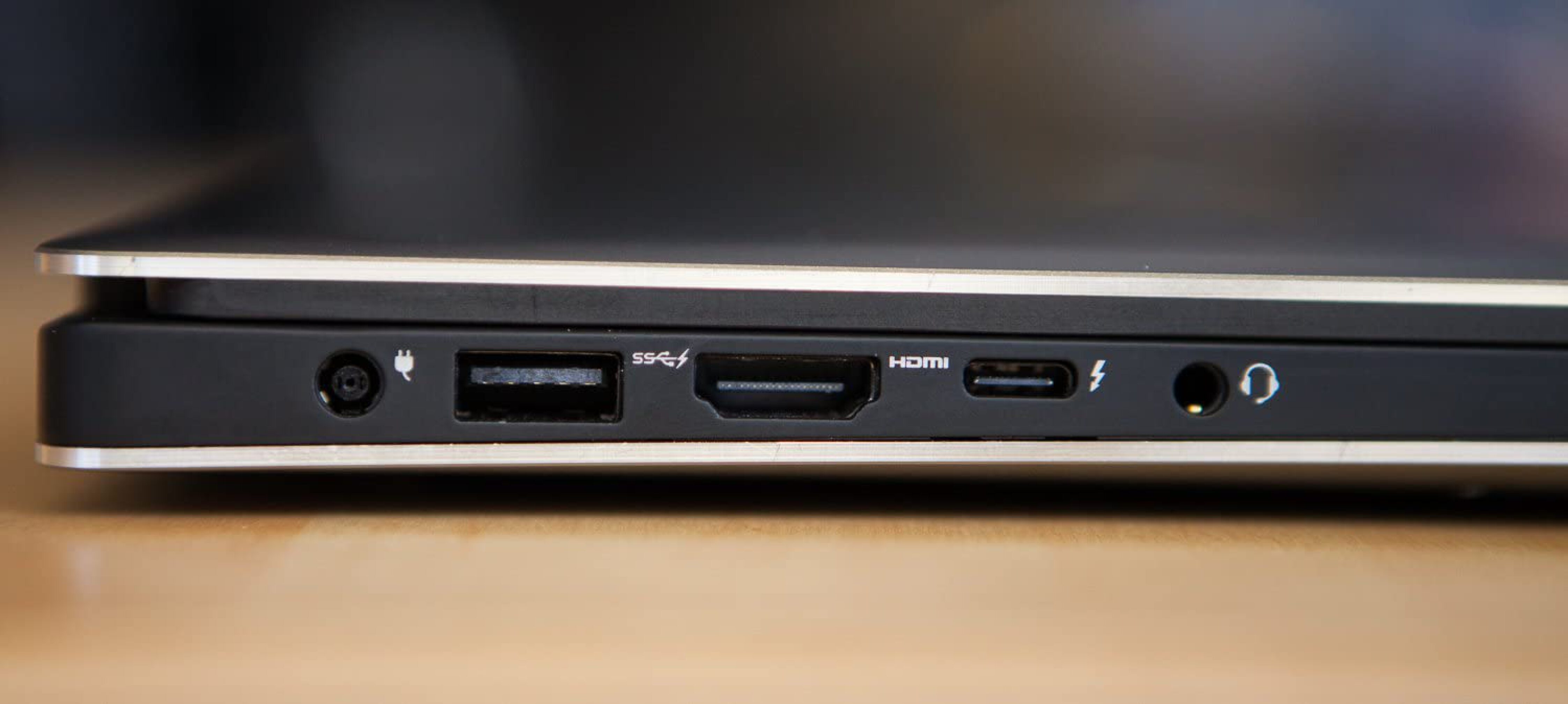  لپ تاپ دل 9560 با پردازنده نسل هفتم |لاکچری لپ تاپ سبزوار 