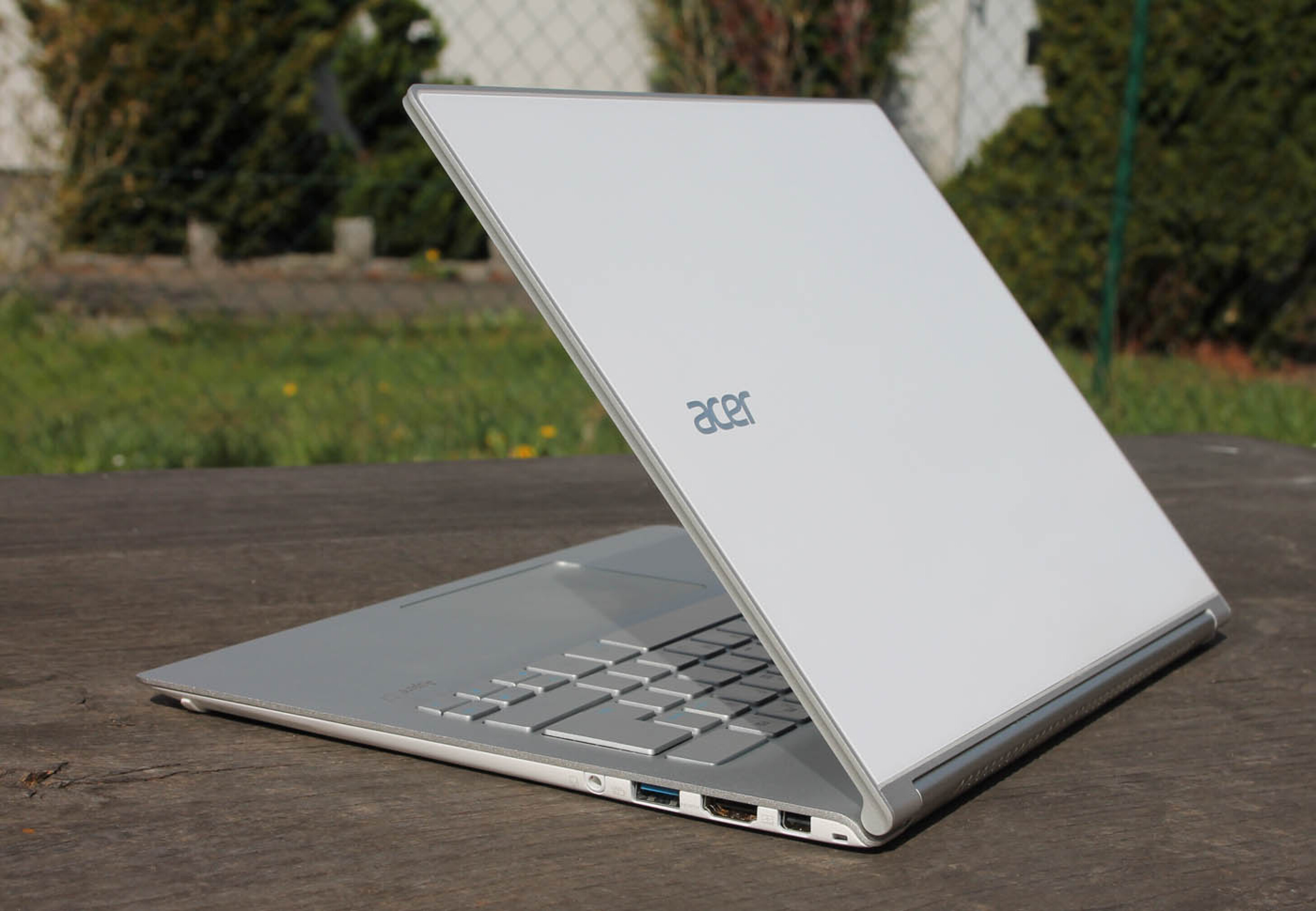  مشخصات دقیق و کامل لپ تاپ Acer Aspire S7 | خرید لپ تاپ استوک ایسر Acer Aspire S7 | Acer Aspire S7 با صفحه نمایش 11.6 