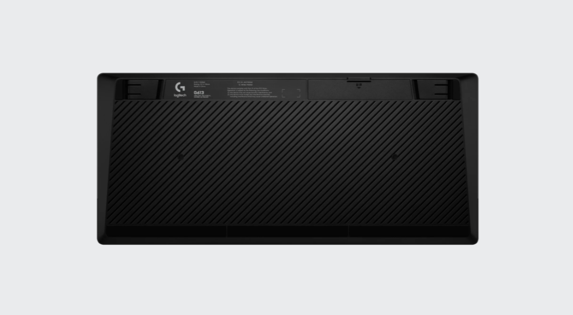  جعبه و محتویات کیبورد گیمینگ بی‌سیم Logitech G613 گیرنده 